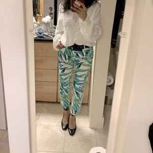 NY&CO Audrey capri pants, size M